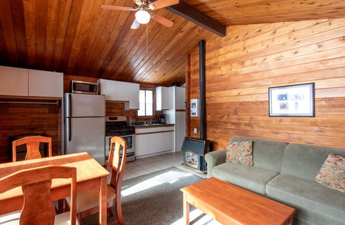 Lac Le Jeune Hotel | Lac Le Jeune Resort