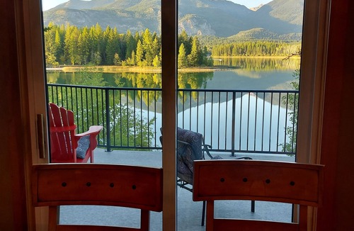 Koocanusa Ranch Ski Chalet | Lake front cabin on Tie Lake. Sleeps max 10. Ideal for 2 or 3 familes.