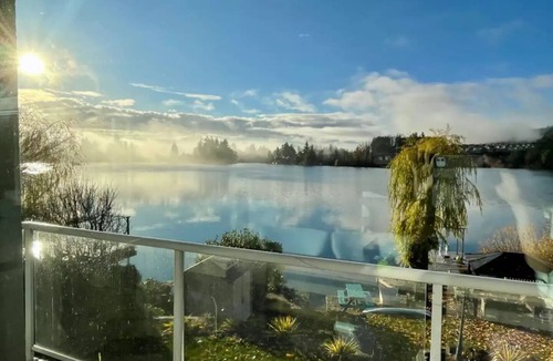 Langford House | Lake Front Retreat 10 miles from downtown Victoria and close to all amenities