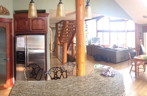 Invermere House | LAKE VIEW Mountain house w/HOT TUB