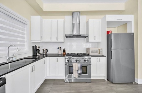 Richmond Hill House | Lake Wilcox 5 Bedroom 5 Bath Stunning Home