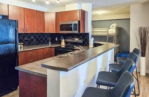 Invermere Apartment | Lake Windermere Pointe condo