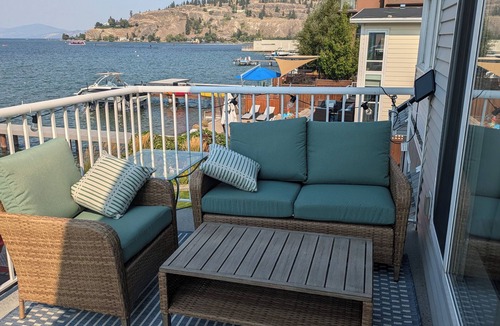 North End Apartment | Lakefront charming apartment in downtown Kelowna, the best location in the city.