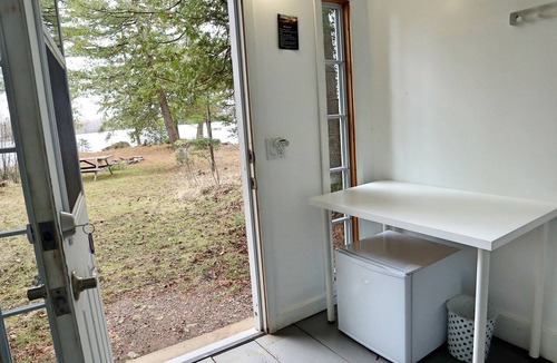 Killaloe Cabin | Lakefront Glamping Cabin for Family Getaways on Golden Lake