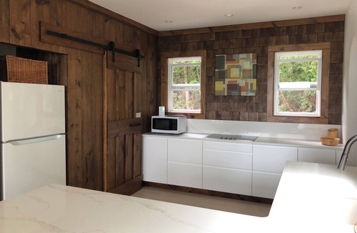 Kincardine House | Lakefront Leisurely Hideaway - Private and Peaceful
