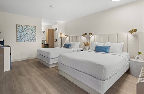 Okanagan-Similkameen Hotel | Lakeside Villa & Nordic Spa - Boutique motel with beach access