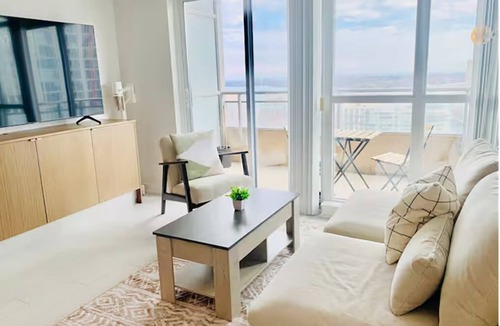 CityPlace Apartment | Lakeview 2B2B Modern Condo/FreeParking