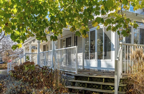 Wellington Cottage | Lakeview Cottage, a full home in Prince Edward County.