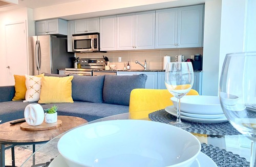 Bathurst Quay Condo | Lakeview Toronto FIFA venue Condo W/Free Parking Near BMO Field