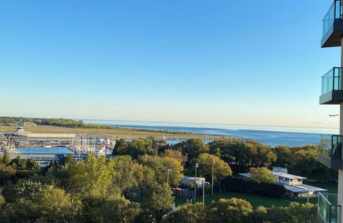 Bathurst Quay Condo | Lakeview Toronto FIFA venue Condo W/Free Parking Near BMO Field
