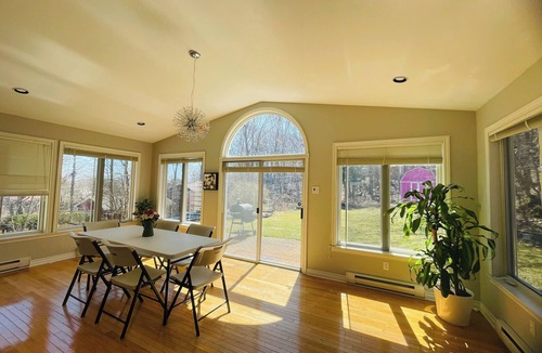 Halifax House | Large 5BR Home + Bunk Room | Ocean & Garden Views | Free Parking | 12m DT