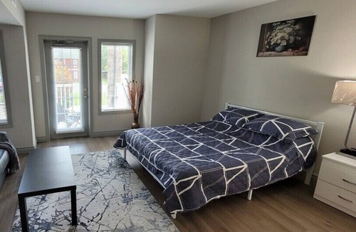 Oro-Medonte House | Large Corner Townhome @Carriage!