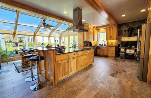 Southampton Cabin | Large multi bedroom Historic home, great for large families