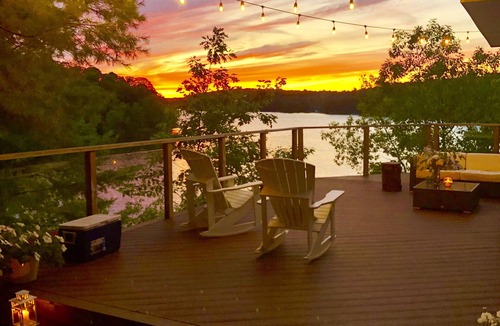 Windermere Cottage | Last Two Weeks of Summer Available- Large Dock, Hot Tub, Beach w Water Toys