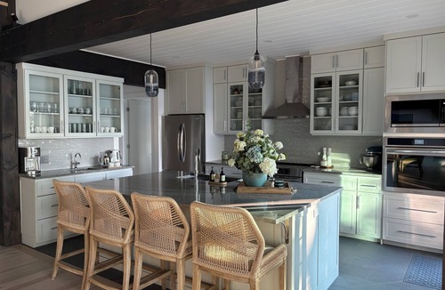 Big Bay Cottage | Leaside Surf: Lakefront luxury contemporary timber frame cottage on Georgian Bay