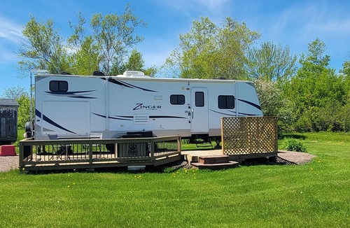 Shemogue House | Little Cape RV near harbor and beaches, front bedroom and rear bunk room sleep 6