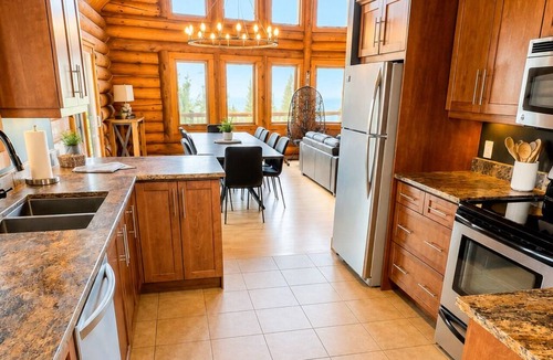 Saint-Faustin-Lac-Carre Ski Chalet | Log cabin | SPA, Comfort & Nature | Pets allowed!