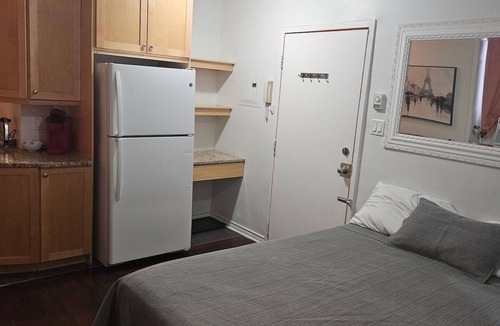 ByWard Market Apartment | Lovely App Downtown Ottawa 24D
