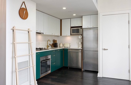 Central Condo | Lovely condo the best location in downtown Vancouver.