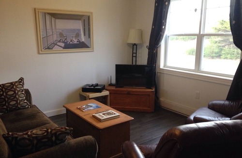 Darnley Cottage | Lovely Cottage...A Stone's Throw From Stunning Thunder Cove Beach