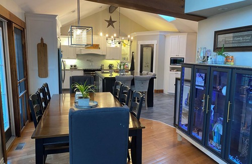King's Point House | Lovers Lane Retreat. Located in Beautiful Kings Point with hot tub and pool