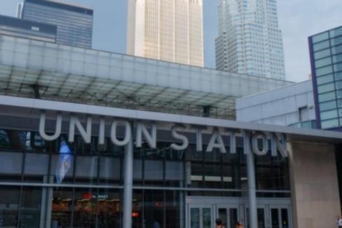 Toronto Entertainment District Apartment | Luxe 3-Bedroom Lakeview Condo, Free parking ,Walk to CN Tower, Scotiabank Arena & Rogers Centre