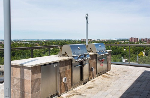 Toronto Condo | Luxurious condo close to Toronto Airport and casino