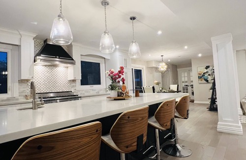 Sheridan House | Luxurious Home in Mississauga Golf and Country Club