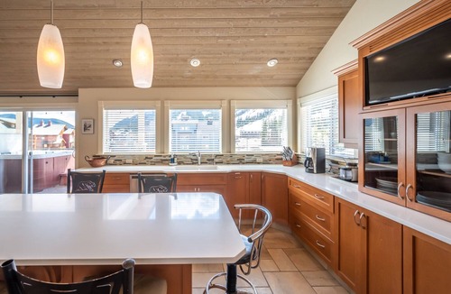 Apex Mountain House | Luxurious Quail Crossing Residence at Apex Mountain Resort