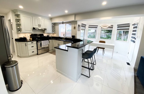 Port Coquitlam House | Luxurious Ultra Modern 4 bed/2.5 bath
