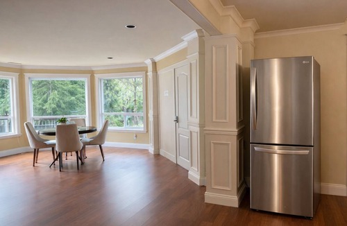 Westwood Plateau House | Luxury 1 Bedroom Executive Suite | 1,190 SF | Private Entrance | Free Parking
