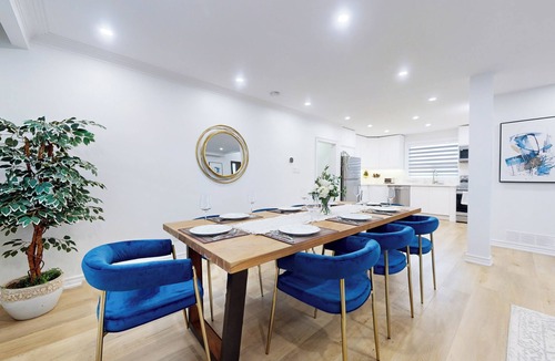 Thornhill House | Luxury 7 Bedroom Home [Near Rogers Stadium/Downsview by Bathurst & Sheppard]