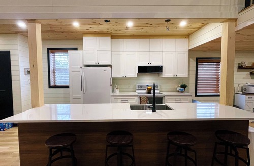 Wood Islands House | Luxury Barn Retreat w/Sauna + Gym | Wood Islands PEI | Near Ferry/Trail