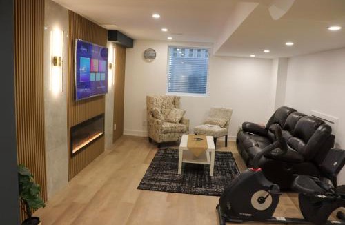 Richmond Hill Apartment | Luxury Brand-New Spacious Apartment in Richmond Hill