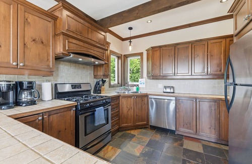 Lac-Superieur Ski Chalet | Luxury Chalet Mont-Tremblant view Hot tub, Sauna, Billiards, lake access