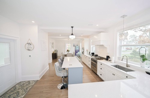 St. Andrews House | Luxury Coastal Home on the ocean/Sleeps 10/Downtown St. Andrews/4BR/2.5 baths