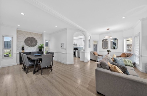 Delta House | Luxury Delta House with all King Beds | 5 Bedrooms