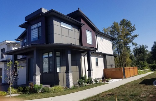 Willoughby House | Luxury Family-Friendly 4BR Home Near Langley Events & Sports