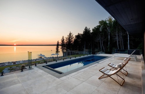 Lafontaine Cottage | Luxury Georgian Bay Cottage – 3 Bed, 5 Bath, Tiny Township