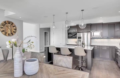 West Kelowna Estates House | Luxury Home With a View!