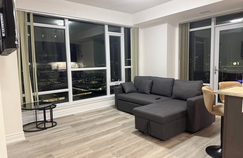 Downtown Mississauga Condo | Luxury in The Heart of Mississauga, minutes away from Pearson Airport