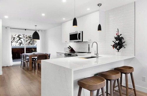Sundance Estates House | Luxury, Modern Home in Village Core w/Hot Tub
