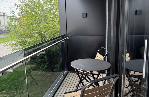 Niagara Falls House | Luxury Modern living minutes walk to Niagara Falls