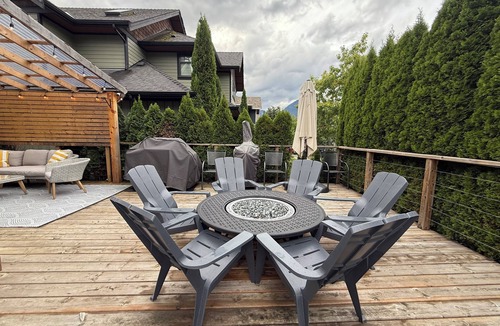 Squamish House | Luxury Mountain Retreat in Squamish