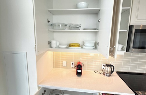 Willowdale Condo | Luxury Penthouse | 2BR | 4 Balconies | Parking Included