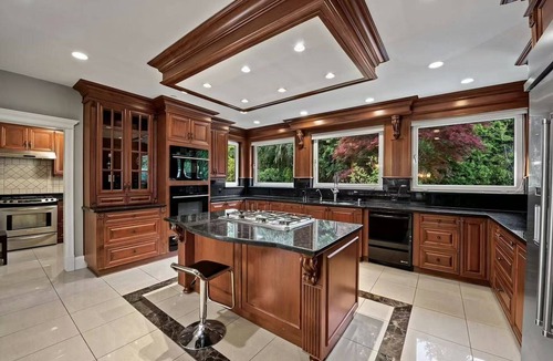 West Vancouver House | Luxury Pool Villa w/City Views | West Vancouver