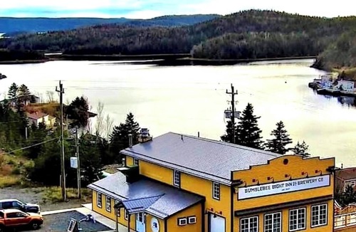 Pilley's Island Hotel | Luxury rooms, brewery, and restaurant with local dishes and Newfoundland views