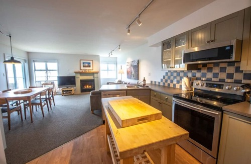 Tofino Condo | Luxury Tofino Oceanfront 2br Condo Directly Downtown