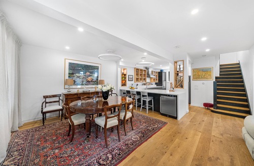 Trinity - Bellwoods House | Luxury Trinity Bellwoods 4 bedroom/3 bath House