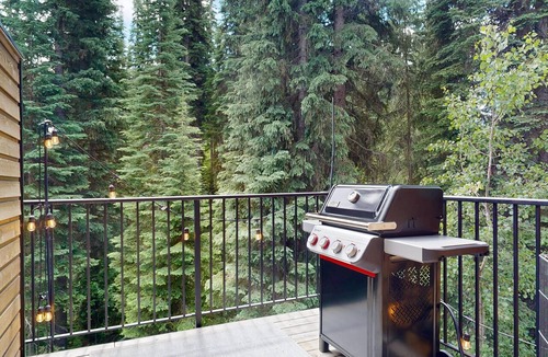 Sundance Estates House | Luxury Village Retreat - Steps from the Village